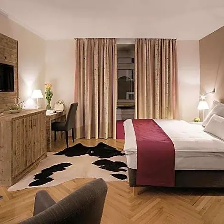 Alpen Hotel München