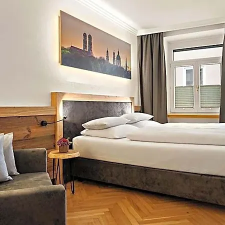 Alpen Hotel München