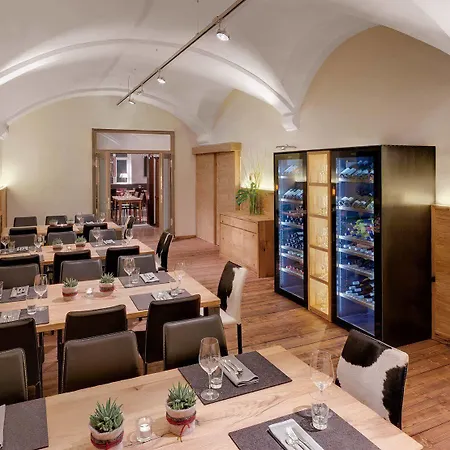 Alpen Hotel